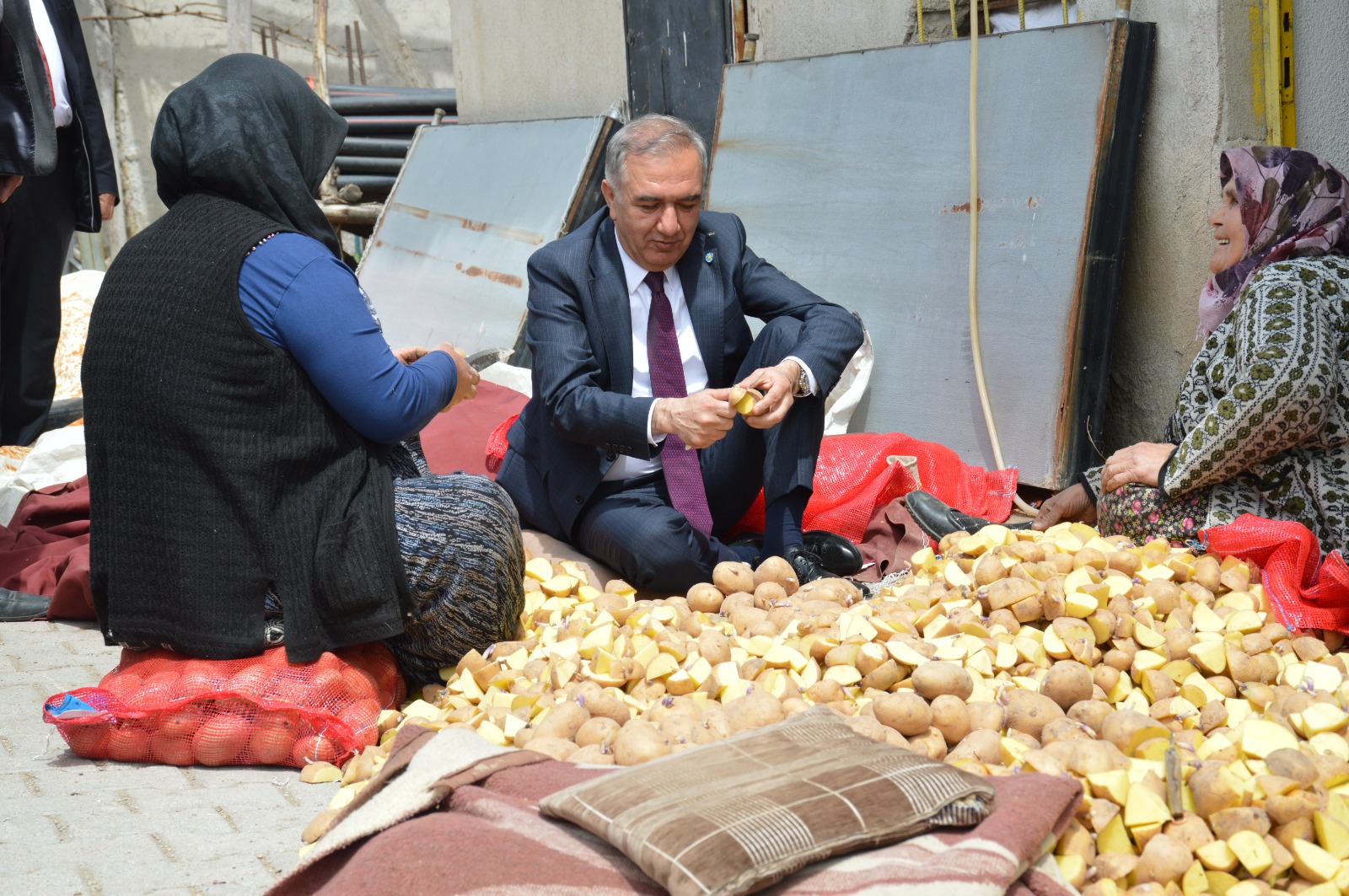 Şuhutlu İYİ Parti adayına destek: 