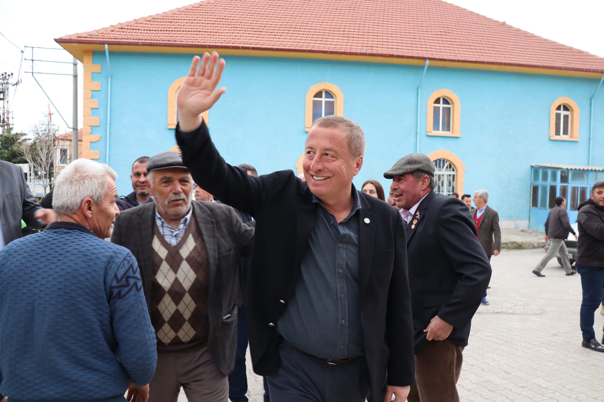 İYİ Parti Milletvekili Adayı Hakan Şeref Olgun, AK Parti Milletvekili Ali Özkaya'yı Suçladı ve Suç Duyurusunda Bulundu