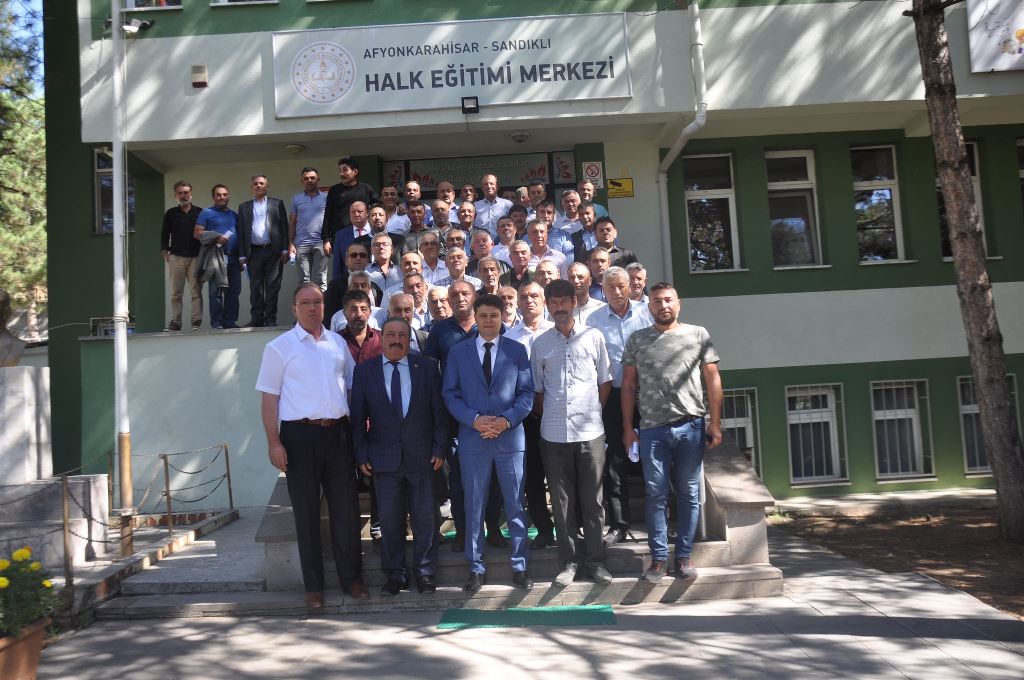 Kaymakam, köy ve mahalle muhtarlarıyla toplantı düzenledi