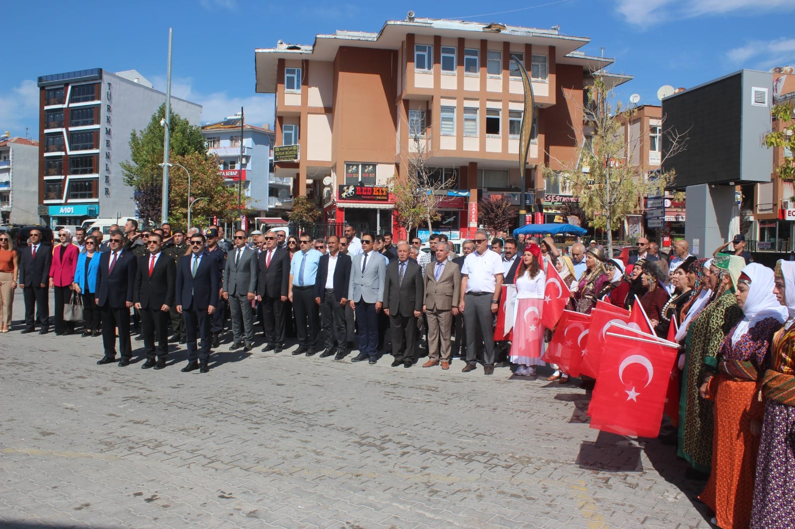 Emirdağ'ın Millî Mücadelede Kutlama ve Anma Programı Başladı