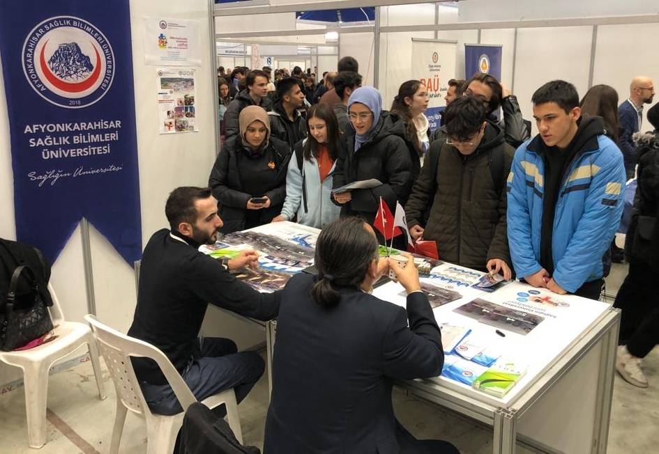 Isparta Milli Eğitim Müdürlüğü tarafından düzenlenen etkinlikte AFSÜ, Ispartalı gençlere tanıtıldı.