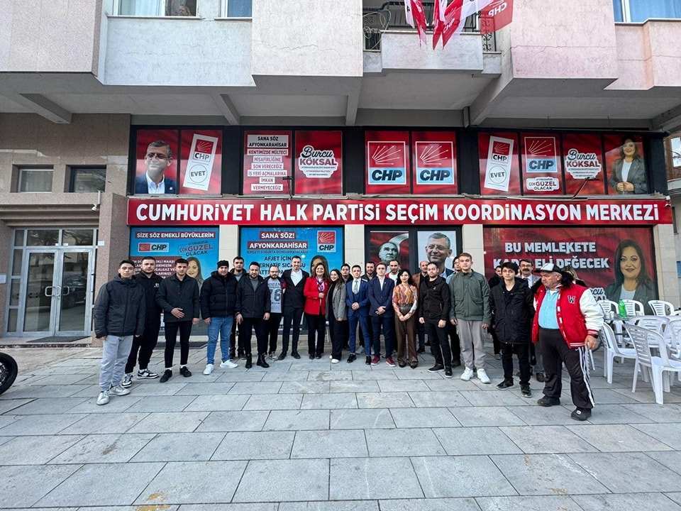 Afyonkarahisar'da CHP, gençlere vizyonunu paylaştı.