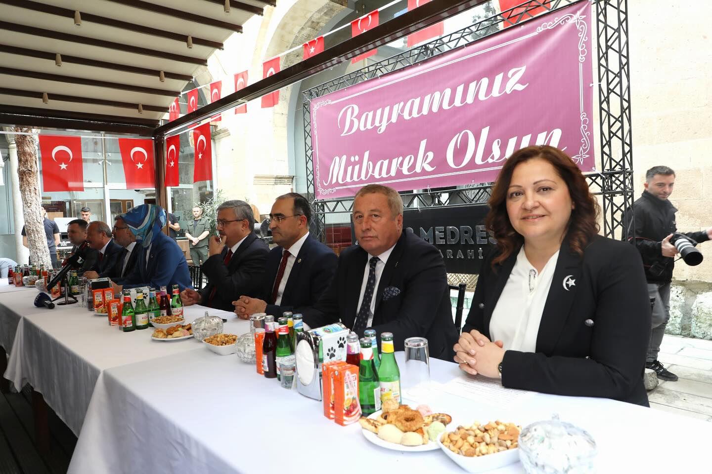 Afyonkarahisar'da Tarihi Taş Medrese'de Bayramlaşma Töreni Düzenlendi