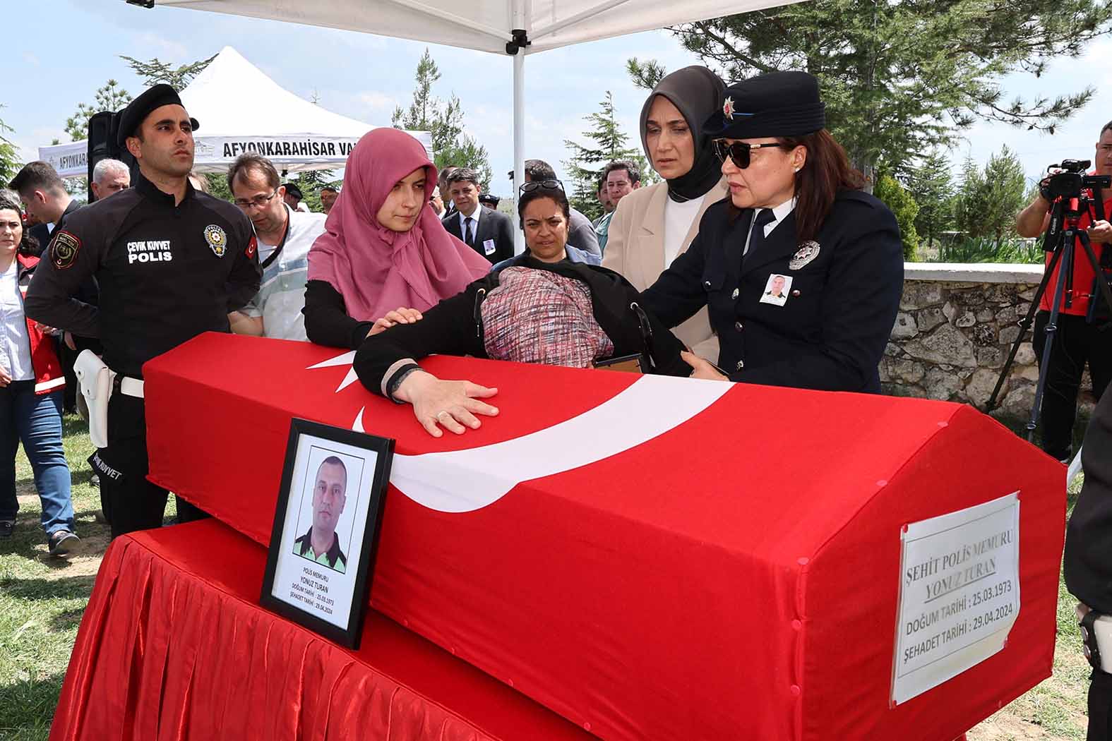 Şehit Polis Memuru Yonuz Turan'ın Son Yolculuğu