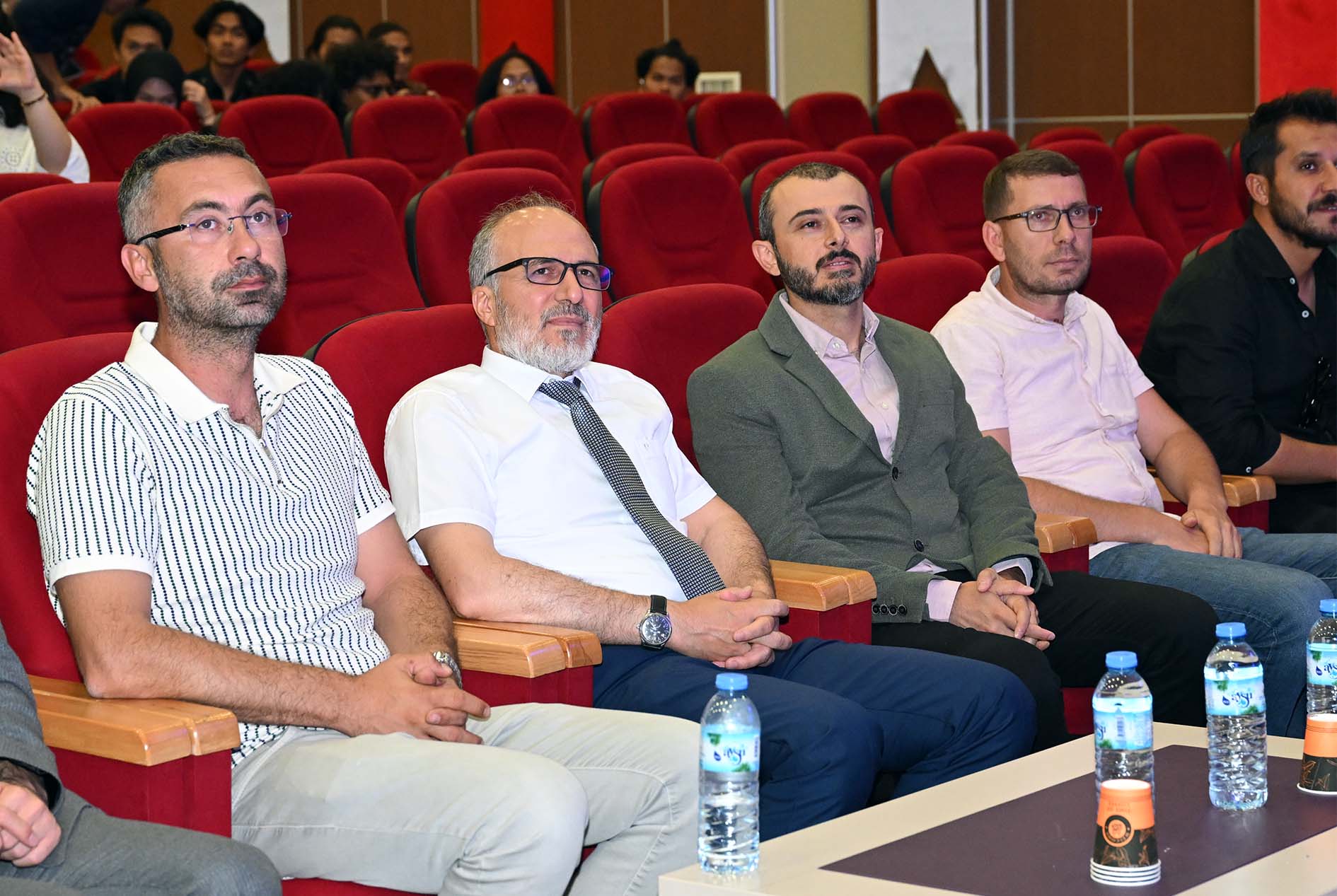 Afyon Kocatepe Üniversitesi TÖMER'de Mezuniyet Töreni Düzenlendi