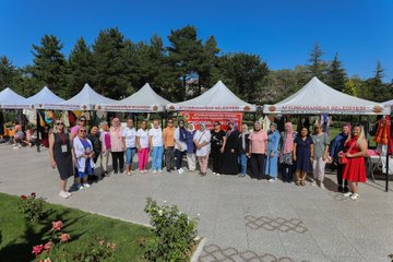 Afyonkarahisar'da Emekçi Kadınlar Pazarı Kuruldu