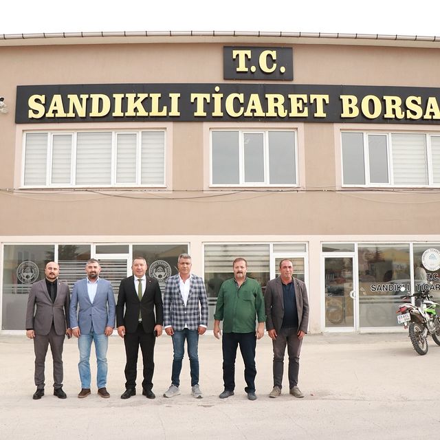 Dinar Belediye Başkanı Veysel Topçu, Sandıklı Ticaret Borsası’nı Ziyaret Etti