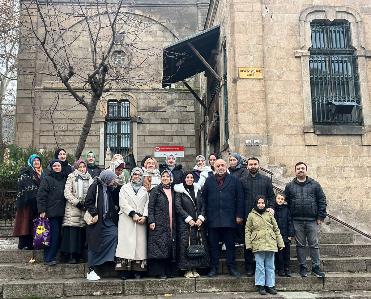 Afyonkarahisar'da Öğrenciler Sabah Namazında Bir Araya Geldi