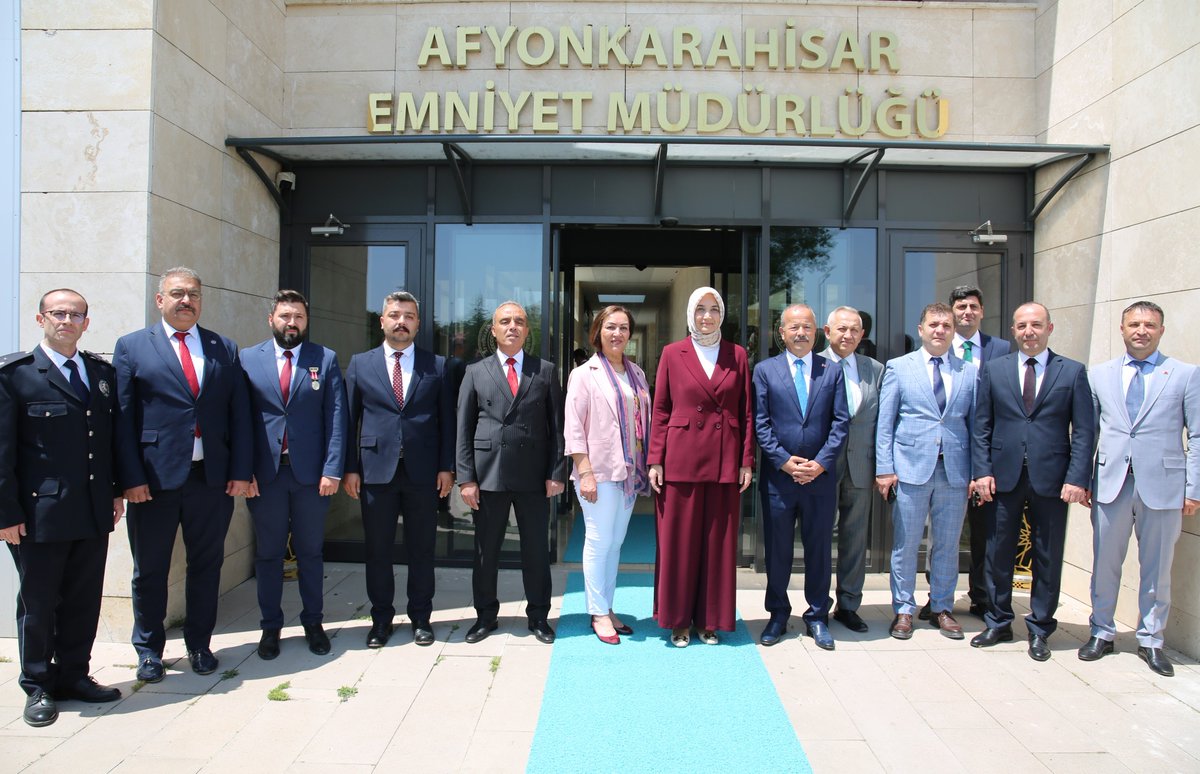 Afyonkarahisar Emniyet Müdürlüğü Personeli Bayramda Görevde
